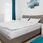 Apartmán B&v 55 Qualis 2 - Scenic Mountain Retreat Brašov