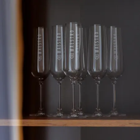 B&v 55 Qualis 2 - Scenic Mountain Retreat *