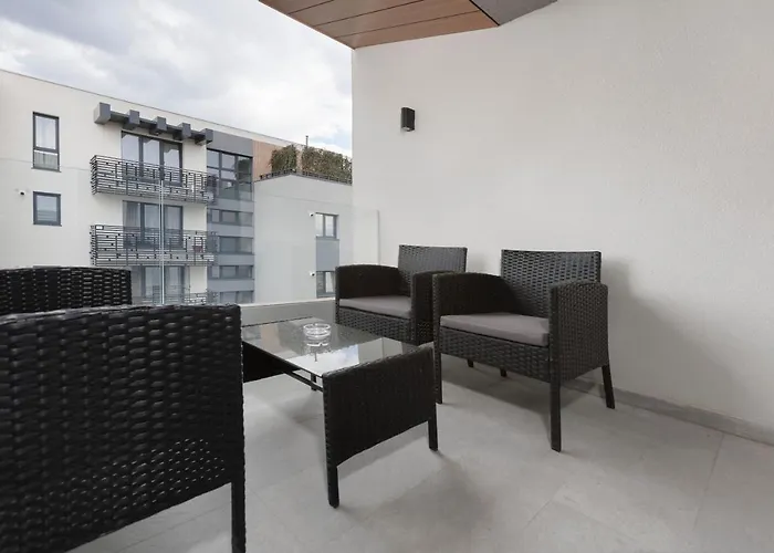 B&v 55 Qualis 2 - Scenic Mountain Retreat Lägenhet *