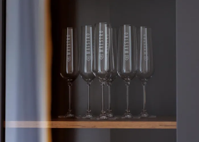 B&v 55 Qualis 2 - Scenic Mountain Retreat *