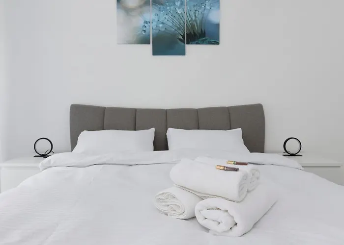 B&v 55 Qualis 2 - Scenic Mountain Retreat Lägenhet